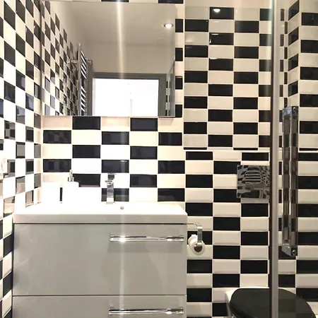 Clemenceau Centre Apartment *